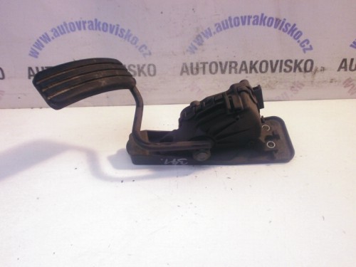 Akceleračný pedál Renault Espace IV 8200007512
