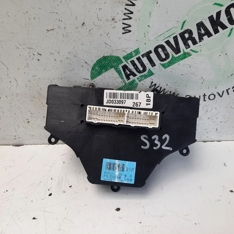 Ovládač kúrenia Hyundai i30 HB 97250-2L600
