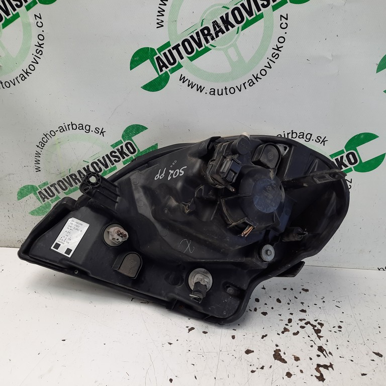 Predné svetlo Renault Kangoo II pravé