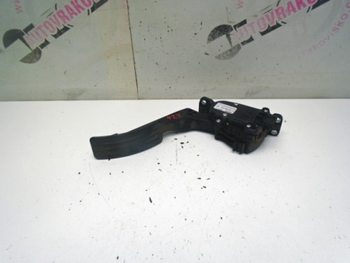 Akceleračný pedál Dacia Logan 8200386506