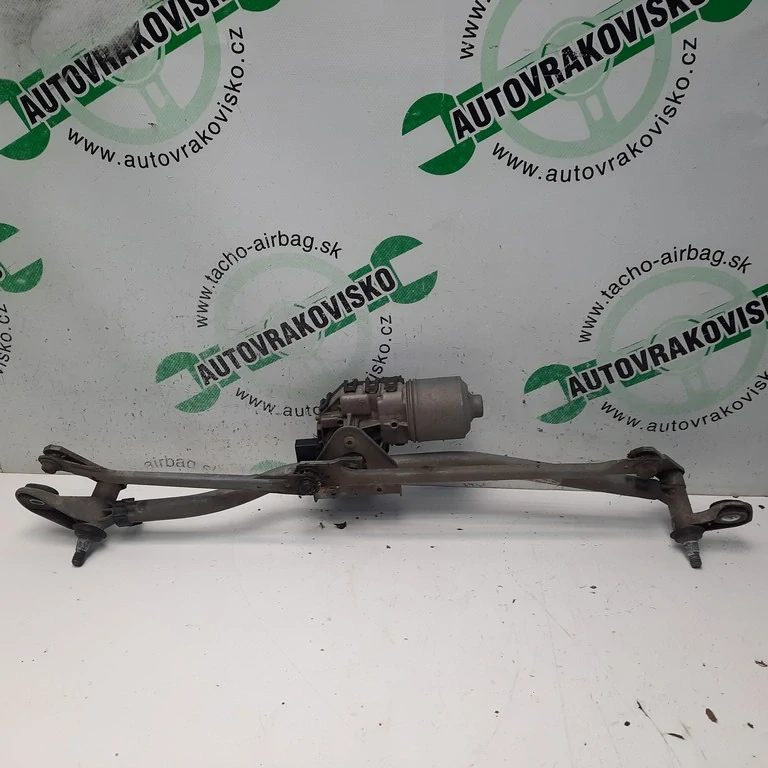 Motorček stieračov predný pantograf Audi A4 B7 0390241509