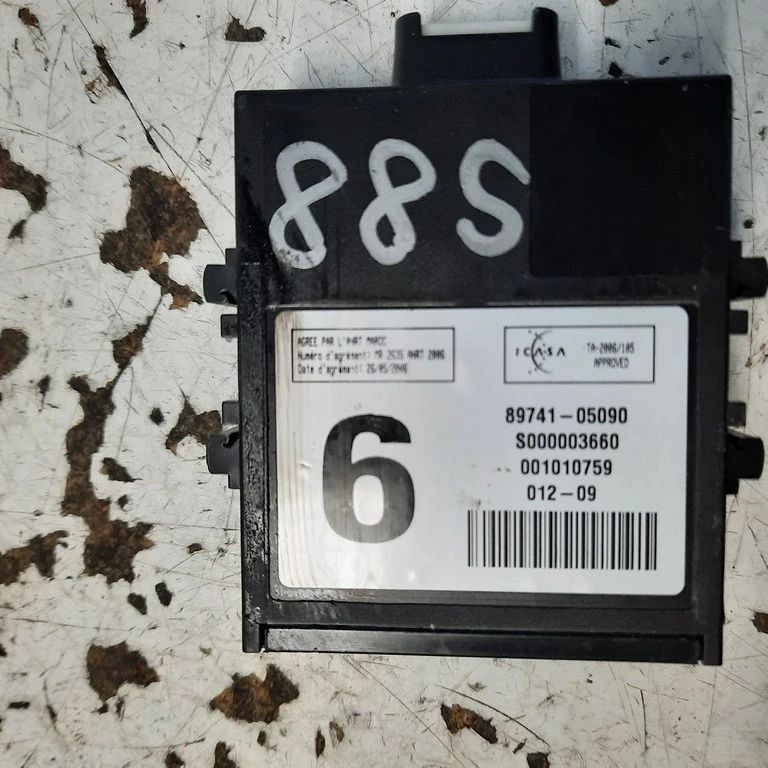 Riadiaca jednotka Toyota Avensis T27 89741-05090