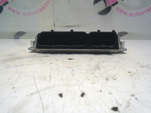 Riadiaca jednotka motora VW Passat 1.8 20V 0261204956