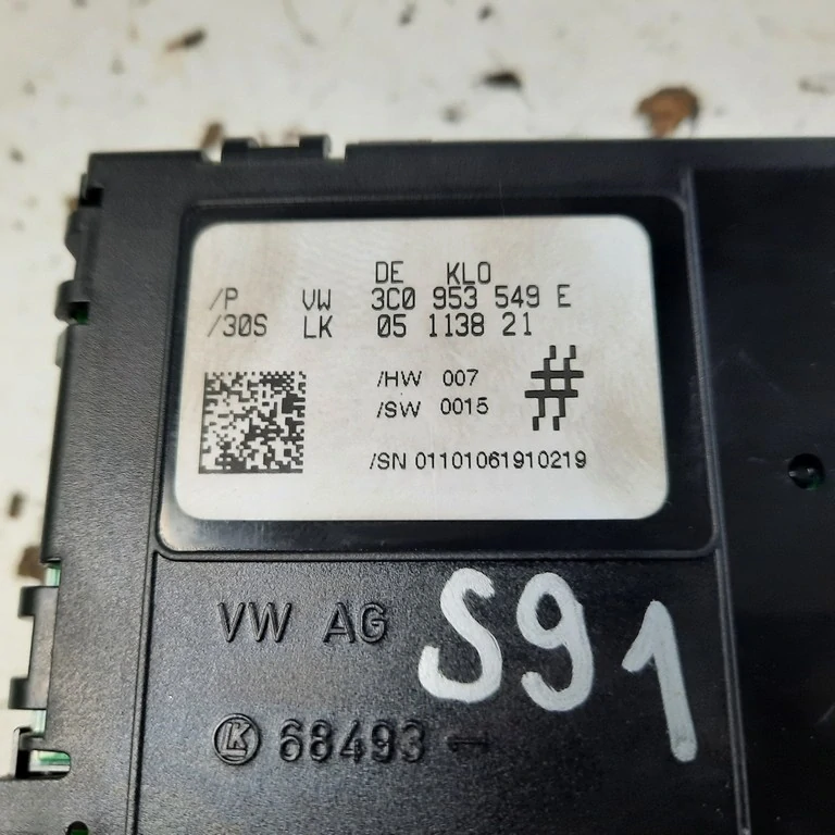 Snímač uhla volantu Volkswagen Passat B6 3C0953549E