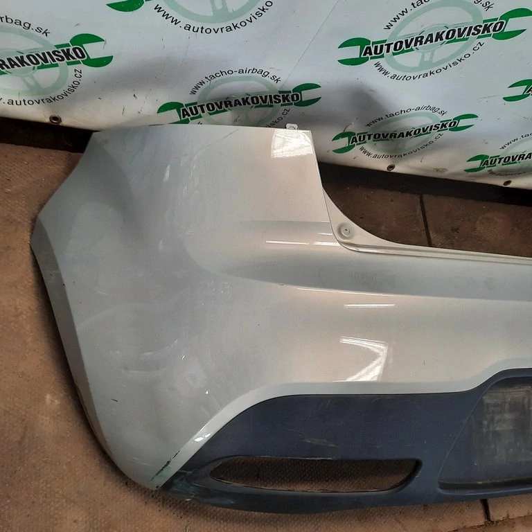 Nárazník zadný Kia Rio III