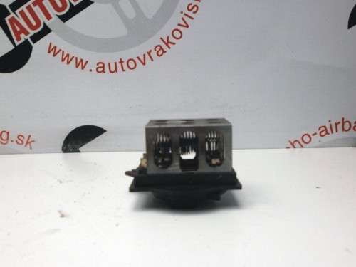 Odpor kúrenia Peugeot Partner 848309A