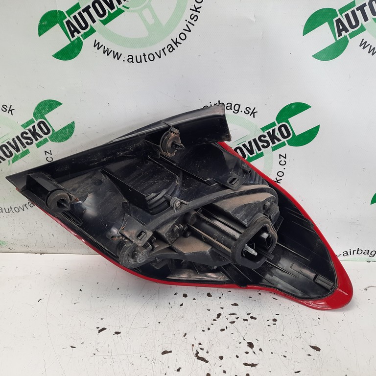 Zadné svetlo Citroen C4 II ľavé
