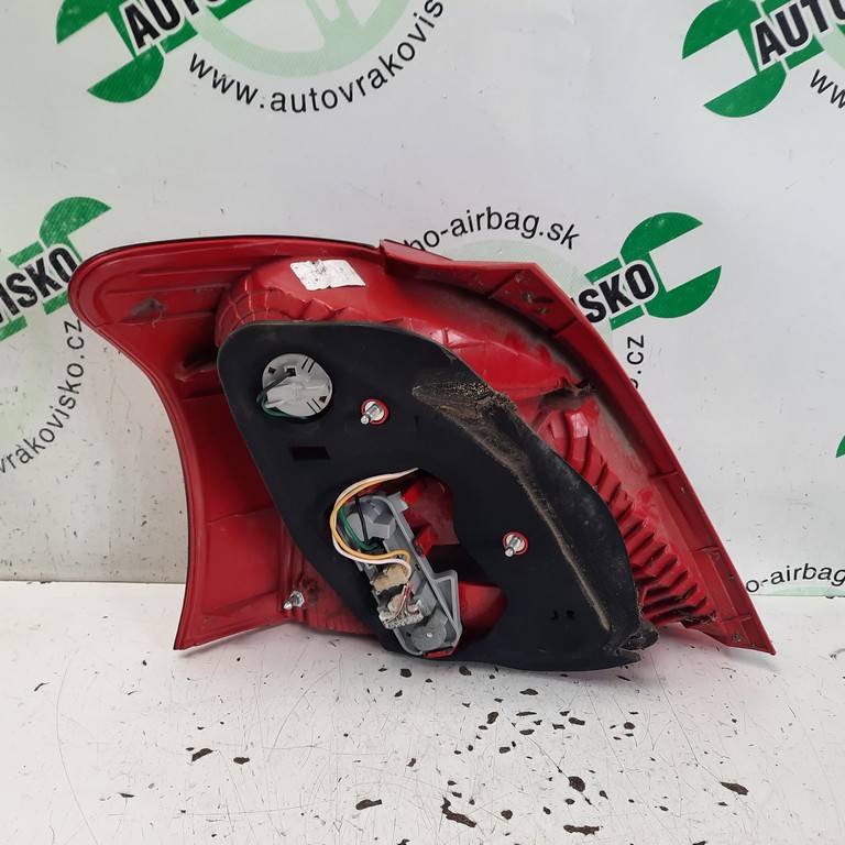 Zadné svetlo Toyota Yaris pravé 