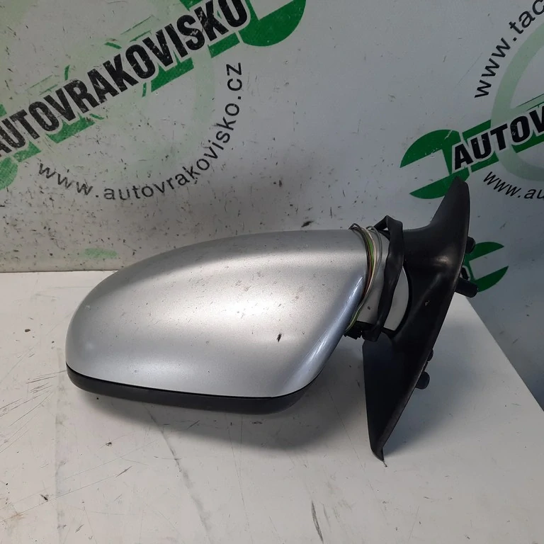 Spätné zrkadlo Peugeot 307 lavé