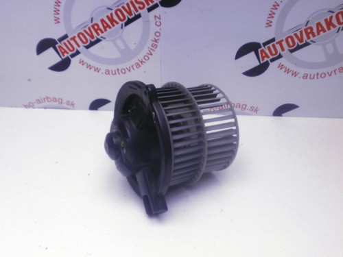 Motorček kúrenia Toyota Yaris 194000-12102U