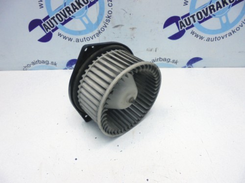 Motorček kúrenia Nissan Almera N15 12VK-9316