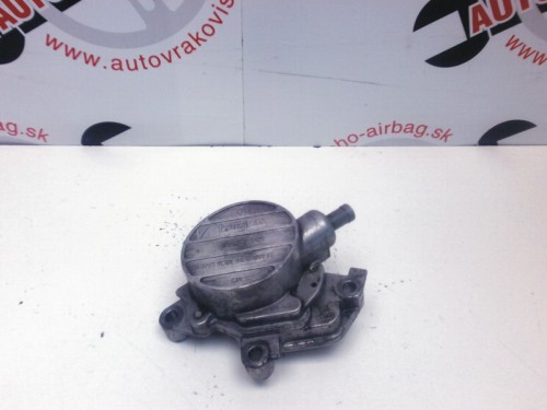 Vákuová pumpa VW Bora 1.9 TDI 038145101A