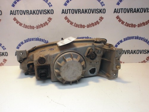 Predné svetlo Hyundai Lantra