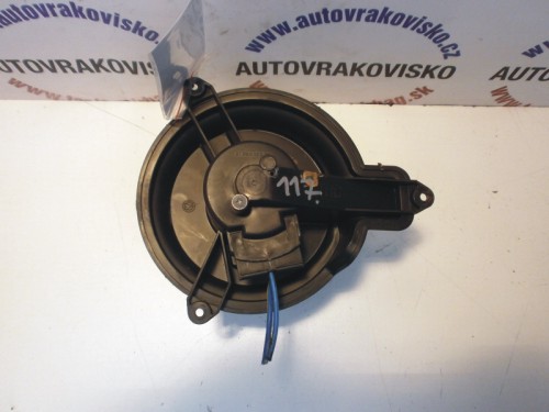 Motorček kúrenia Peugeot 306 (7B, N3, N5)