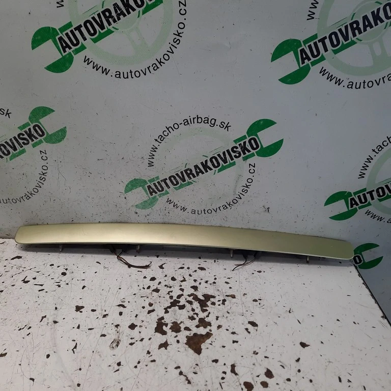 Lišta nad ŠPZ Ford Focus MK2