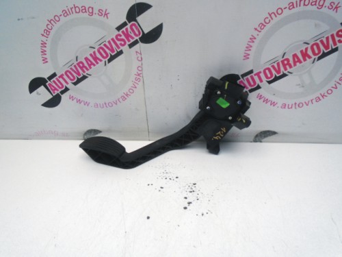 Akceleračný pedál Fiat Punto 0281002325