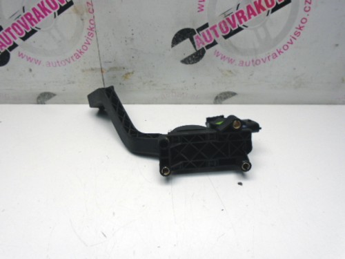 Akceleračný pedál Fiat Punto 46527295