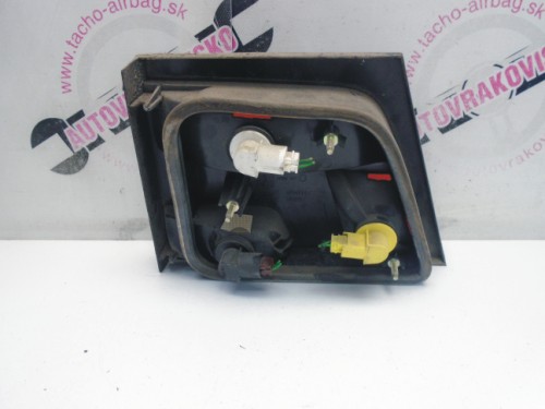 Zadné svetlo Peugeot 806