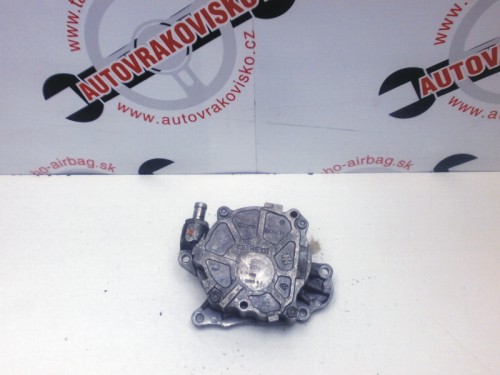 Vákuová pumpa Volkswagen Passat B7 1.6 TDI 2.0 TDI 03L145100F