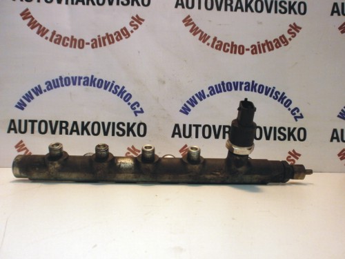 Snímač tlaku paliva Fiat Stilo Multi Wagon (192)