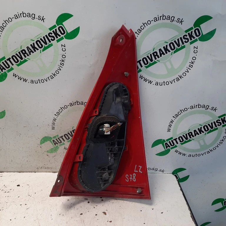 Zadné svetlo Peugeot 107 lavé