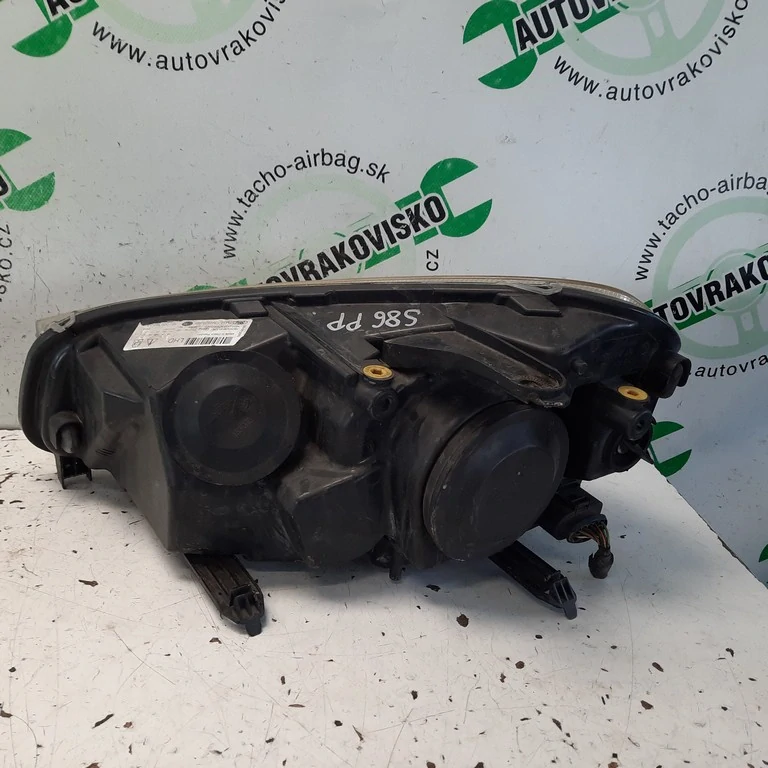 Predné svetlo Ford C-Max pravé 7M51-13W029-AD