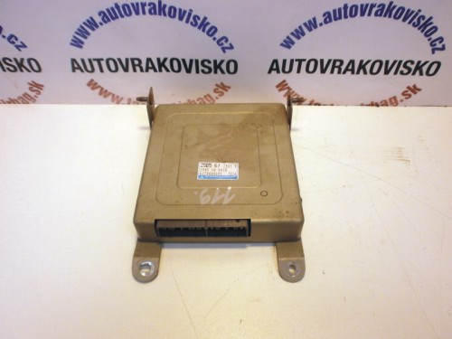 Riadiaca jednotka motora Mazda 323 1.5 16V E2T86886M1