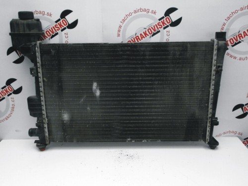 Chladič motora Mercedes A A1685000202