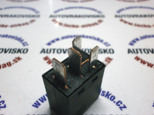 Relátko 2W9314B192BA