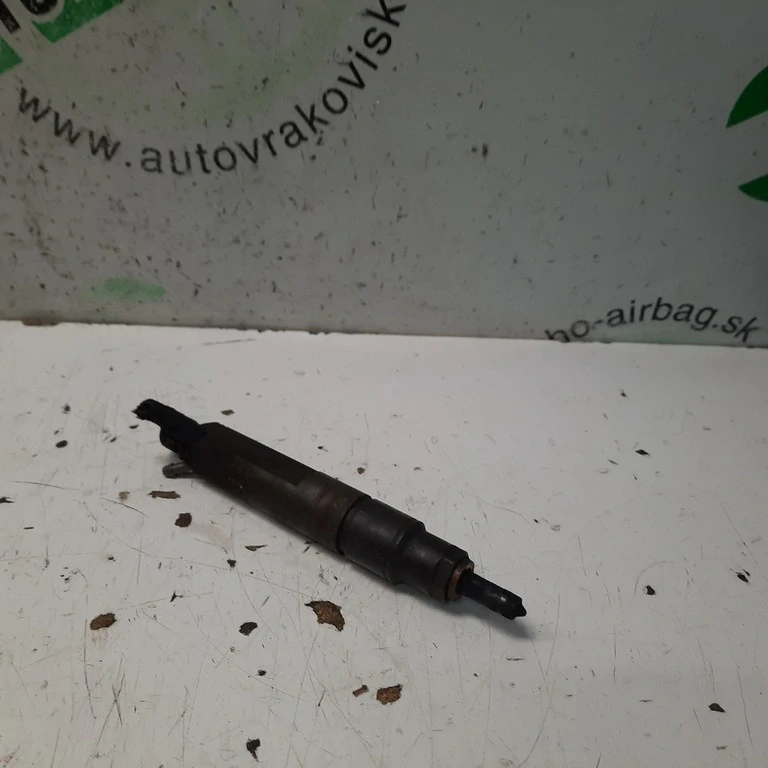 Vstrekovacia tryska Seat Alhambra 1.9 TDi 028130201G