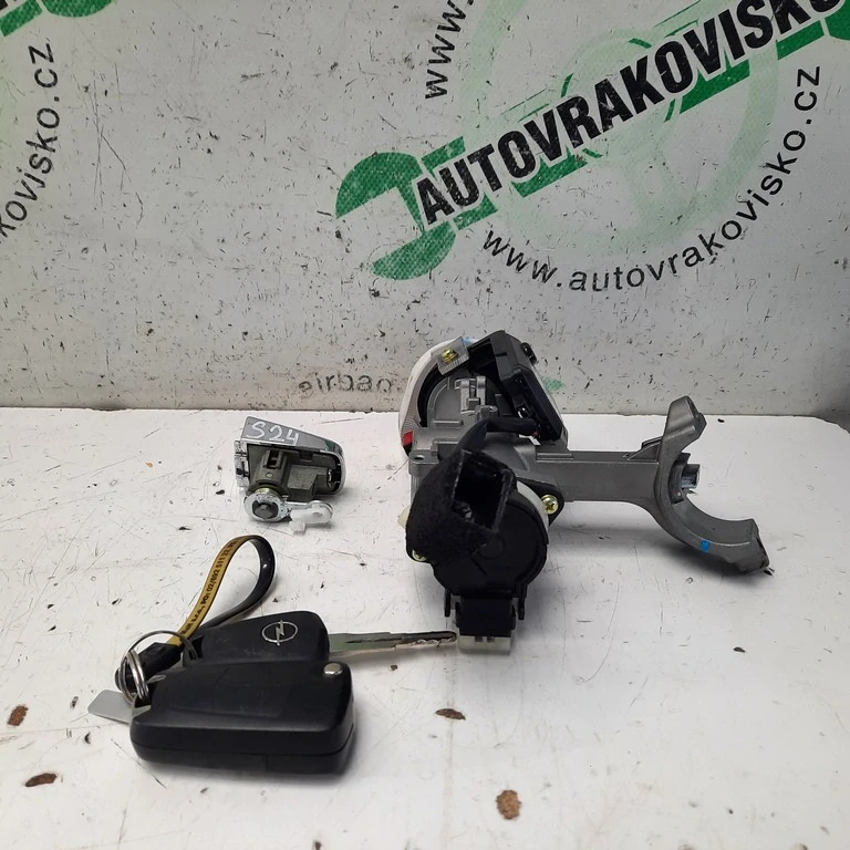 Spínacia skrinka Opel Antara 95919456