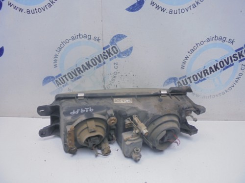 Predné svetlo Mitsubishi Colt PP