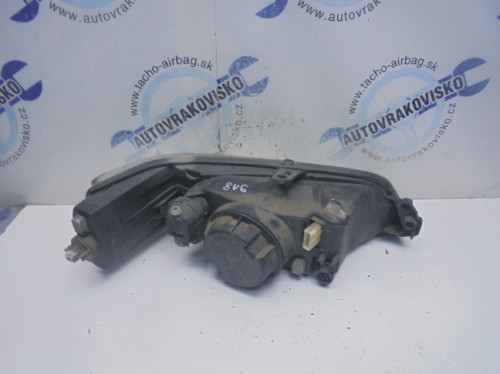 Predné svetlo Peugeot 306 LP