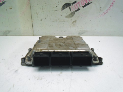 Riadiaca jednotka motora Renault Laguna II 2.2 dCi 0281011571