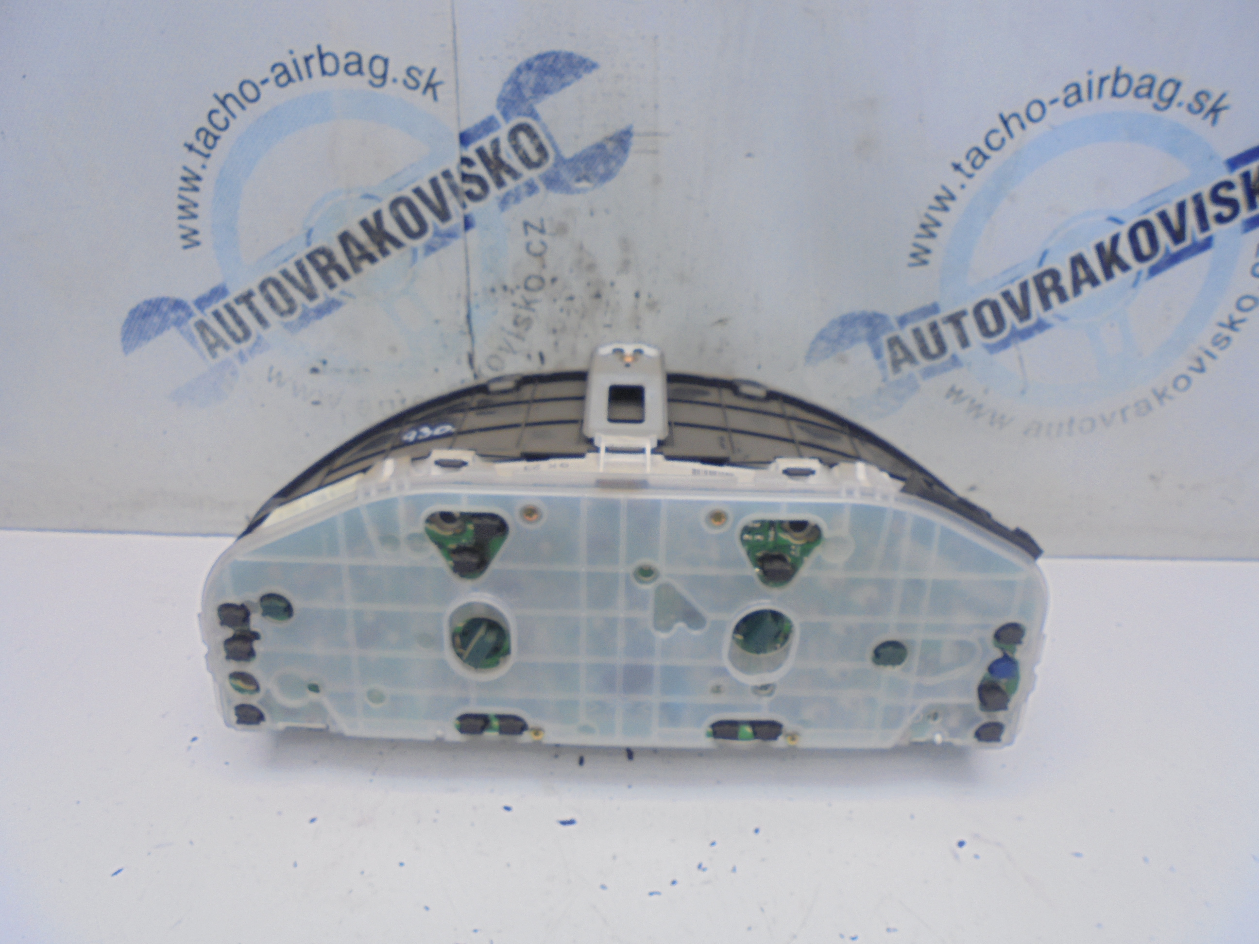 Tachometer Mazda 323 F