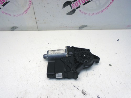 Sťahovanie okna VW Passat 3B9839751CM LZ