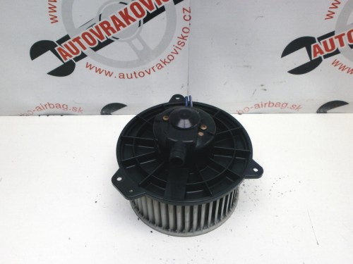 Motorček kúrenia Mazda 323 894000-0081