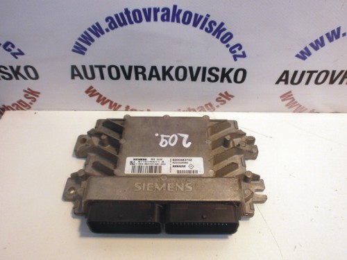 Riadiaca jednotka motora Dacia Logan 1.4 8200483732