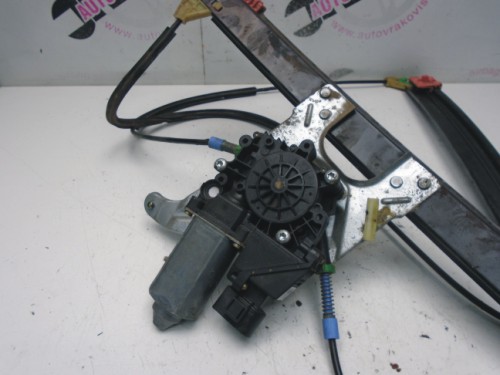 Sťahovanie okna Audi A3 8L3837461