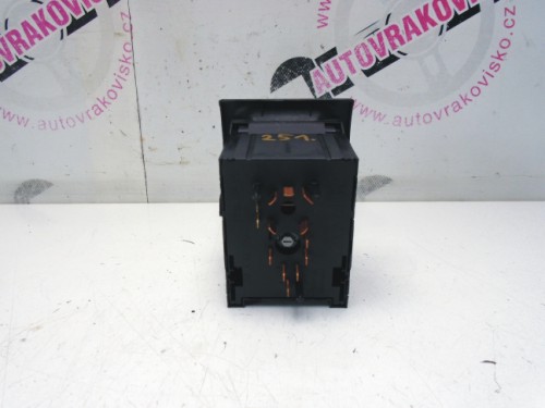 Vypínač svetiel Opel Vectra B 90569813