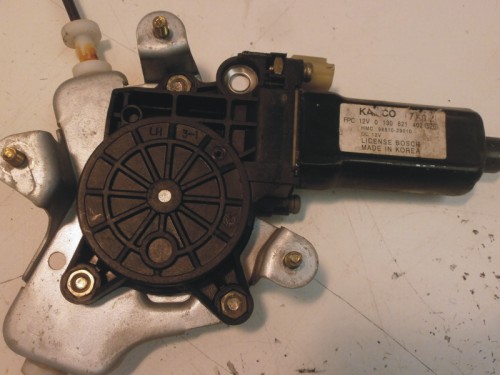 Sťahovanie okna Hyundai Lantra II LP