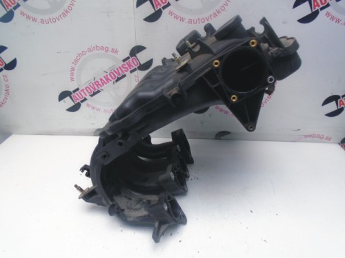 Sacie potrubie Audi A3 1.6 06A133205C
