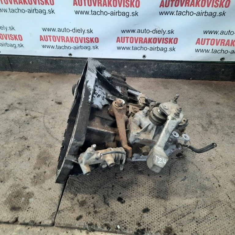 Prevodovka Toyota Yaris 1.0 5-rýchlostná 06J0623324