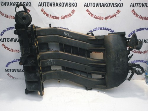 Sacie potrubie Golf IV 2.3 V5