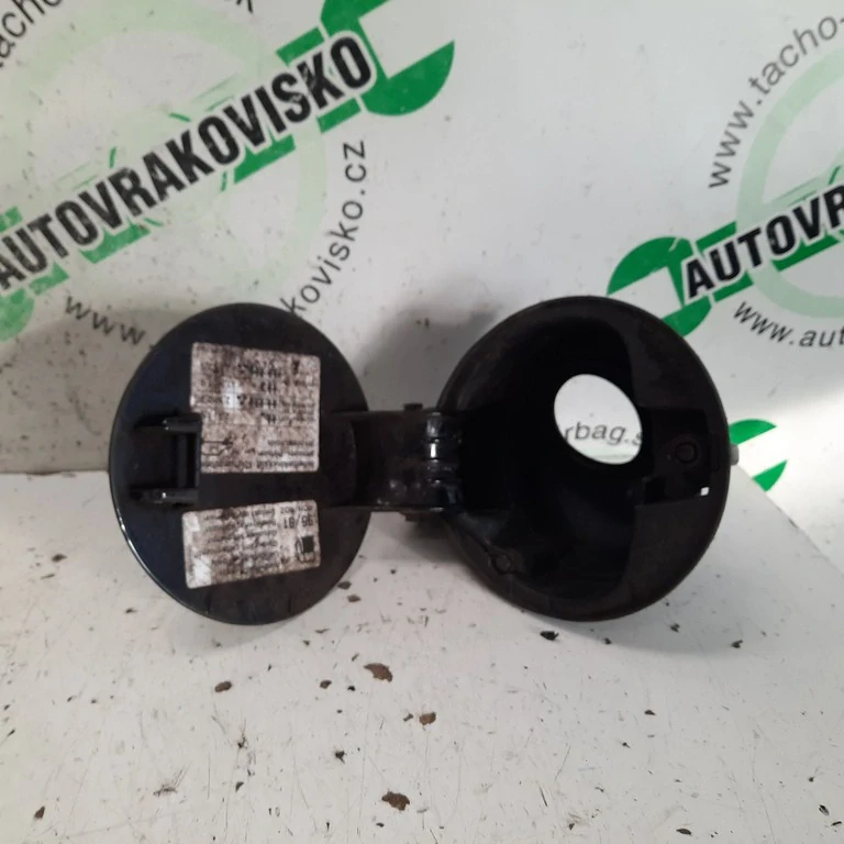 Dvierka nádrže Volkswagen Polo 9N