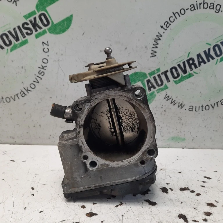 Škrtiaca klapka Volkswagen Passat B5 2.8 078133063AK