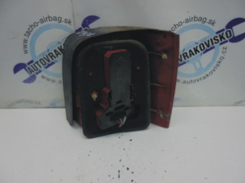 Zadné svetlo VW Passat B5