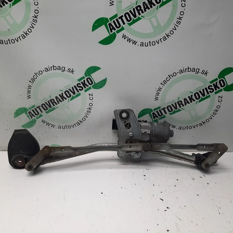 Motorček stieračov predný pantograf Opel Astra H 0390241553