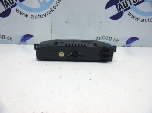 LCD Mitsubishi Carisma MR114346