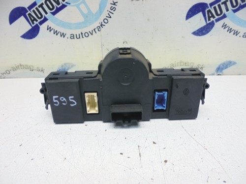 Ovládač kúrenia Renault Megane II 8200344840